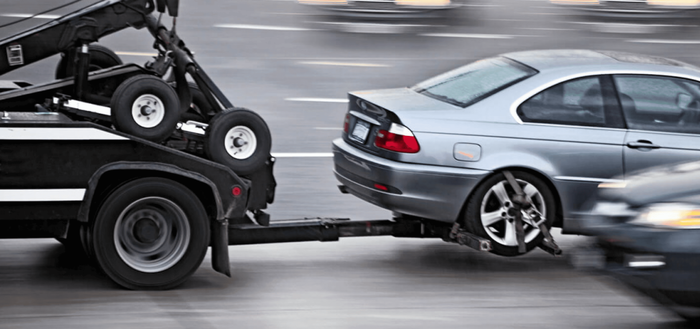 Әйел жыныс мүшесін және шарларды кесіп тастайды