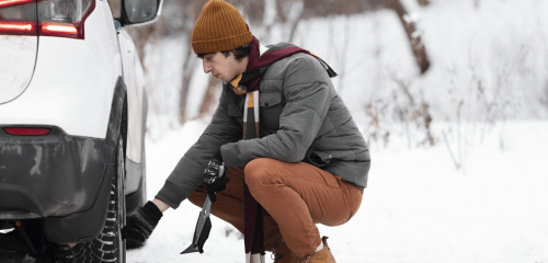 Что делать, если машина застряла в снегу?